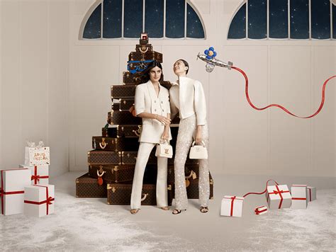 louis vuitton christmas animation collection.